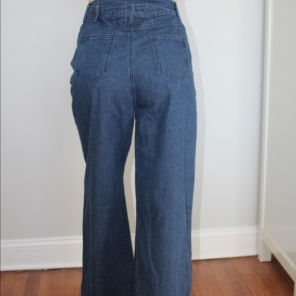 Dark Wash Belted Wide Leg Jeans - Picture 3 of 4